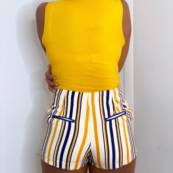 Stripped Shorts - Picture 3 of 4